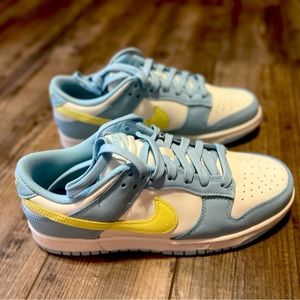 W Nike Dunk Low, sz 8.5, sail/citron tint-ocean bliss, brand new